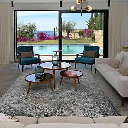 Vakantiehuis Awesome In *